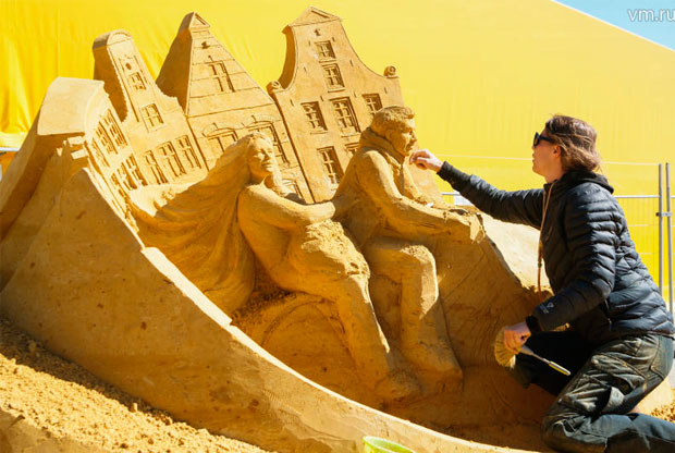??«Волшебный мир песка» в музее-заповеднике «Коломенское» - слайд 1