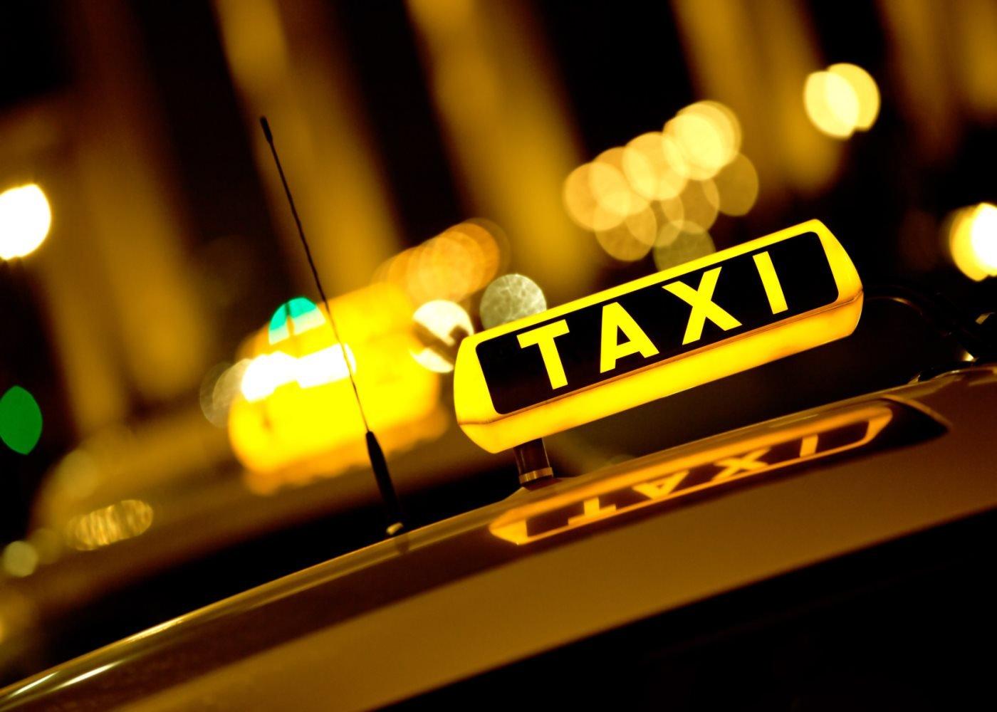 Сравниваем тарифы такси: эконом, комфорт, элитное