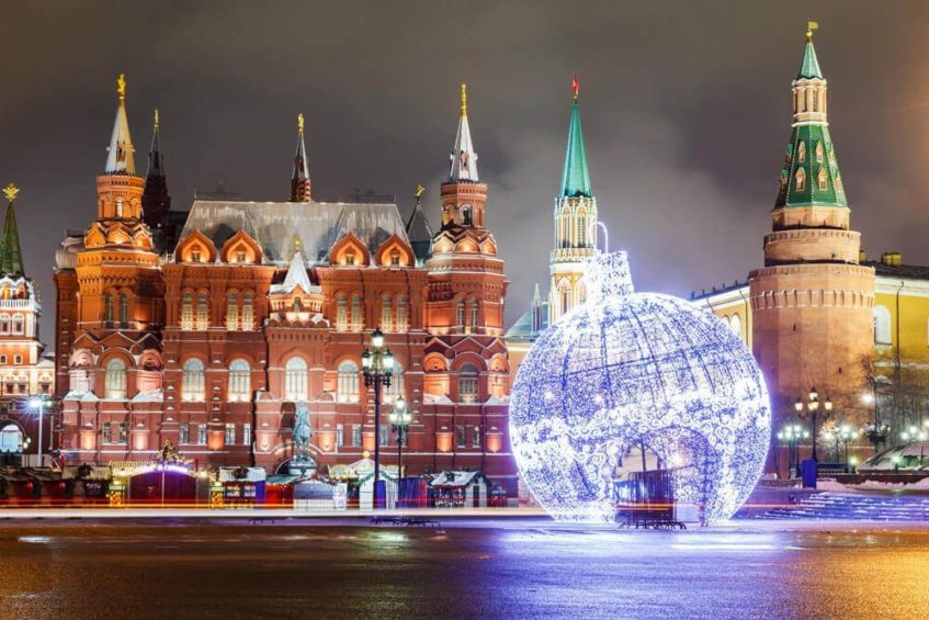 Программа новогодней ночи 2019 года в Москве