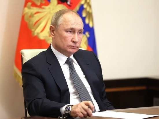 Путин потребовал до конца года ликвидировать 12 несанкционированных свалок